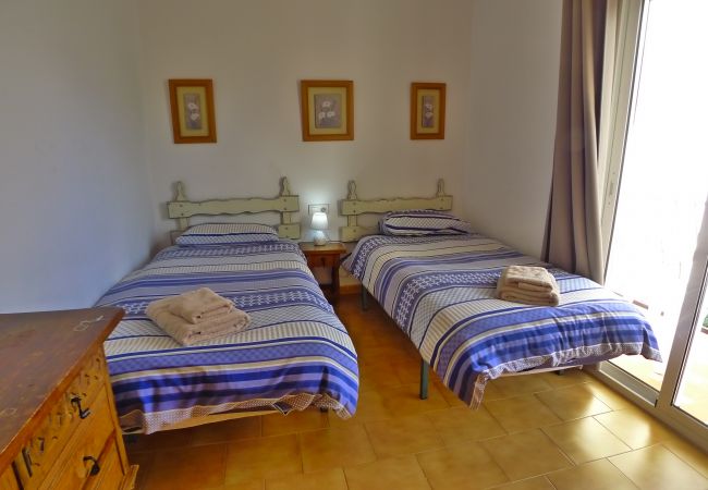 Casa adosada en Nerja - 2 Dormitorios | Casa Andaluz | CG R655