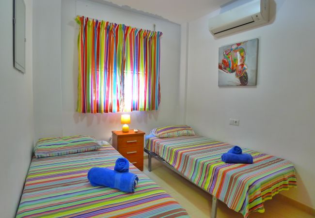 Apartamento en Nerja - 2 Dormitorios | Jardines de Burriana 14 | CG R1281
