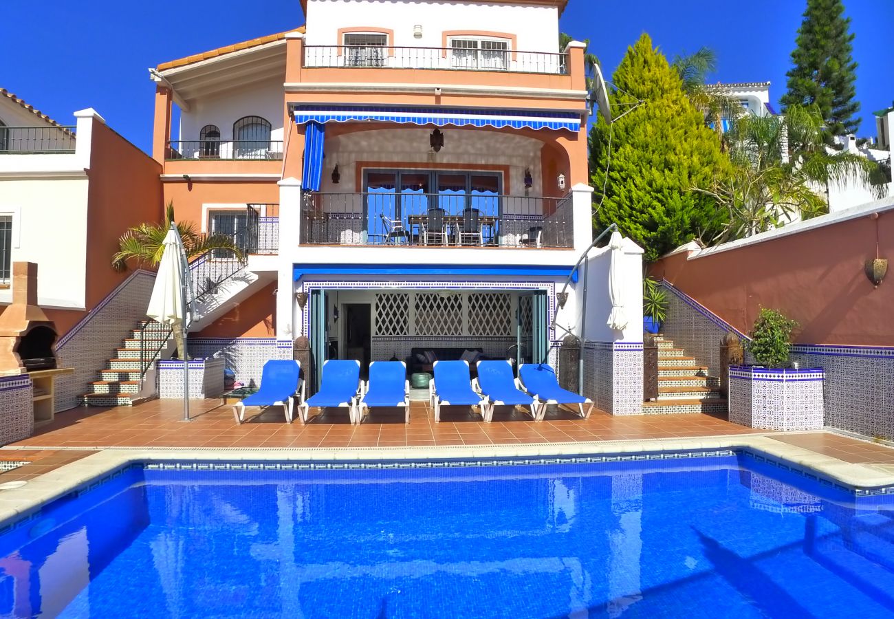 Villa en Nerja - 5 Dormitorios | Casa Wahl | CG R1029