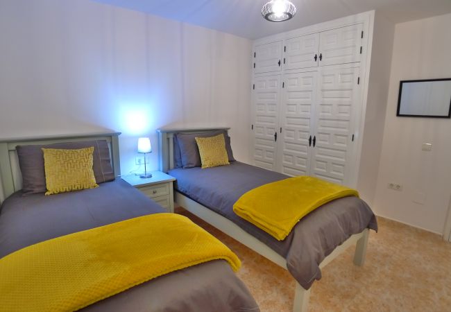 Apartamento en Nerja - R1354 Capistrano Playa 409