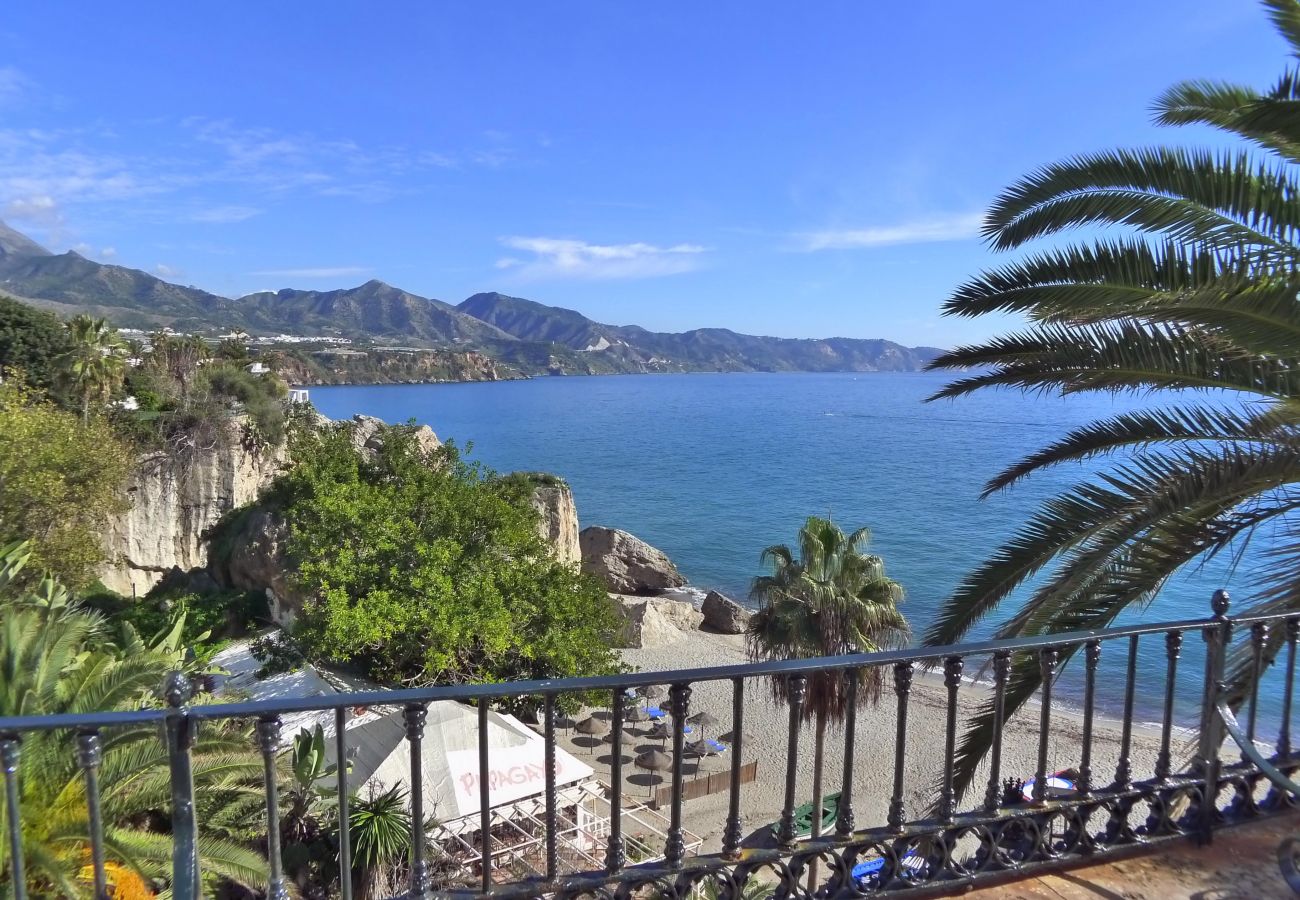 Apartment in Nerja - 2 Bedrooms | Carabeo 99 | CG R991