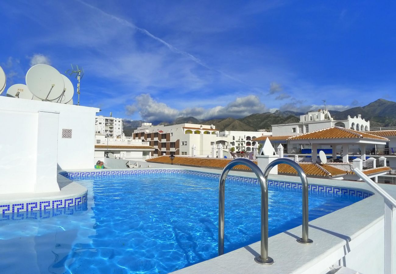 Apartment in Nerja - 2 Bedrooms | Carabeo 99 | CG R991