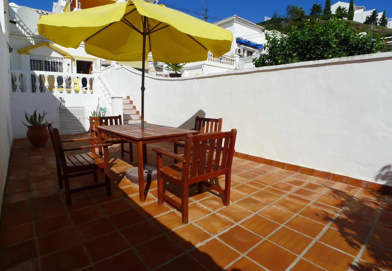 Apartment in Torrox Costa - Sleeps 4 | Torrox Beach Club | CG R985