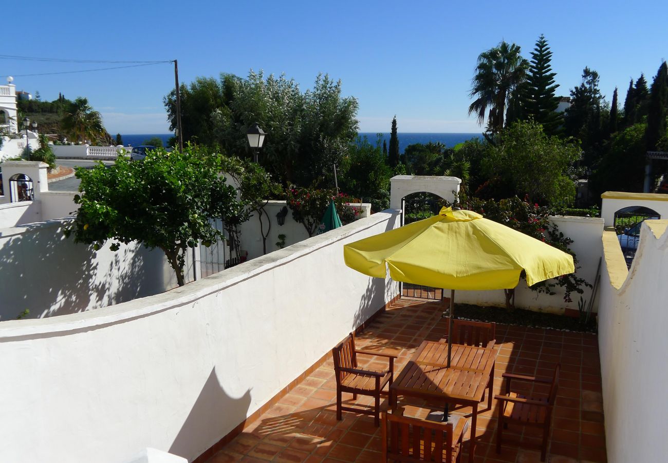 Apartment in Torrox Costa - Sleeps 4 | Torrox Beach Club | CG R985