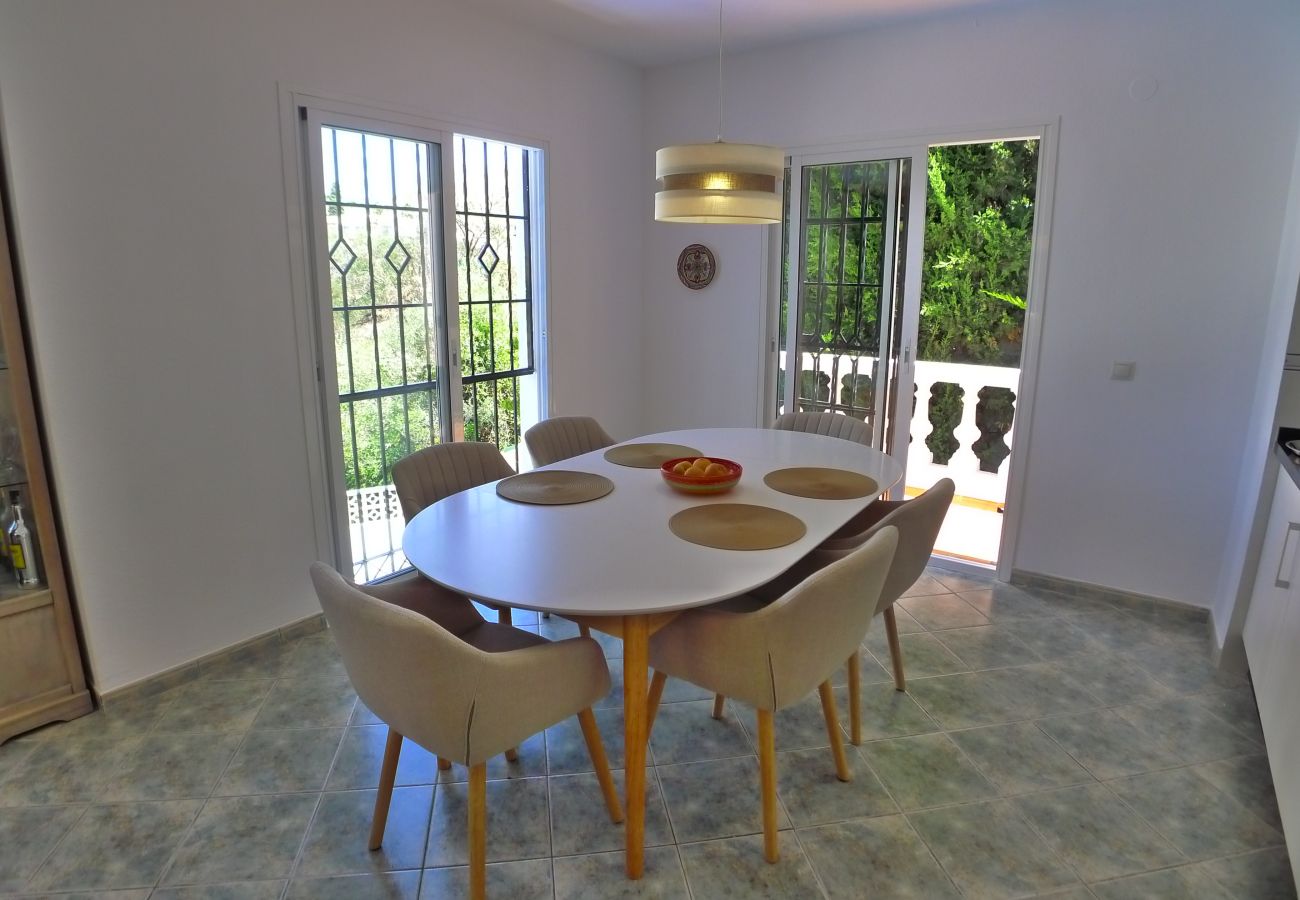 Villa in Nerja - 3 Bedrooms | Villa Golondrinas | CG R916