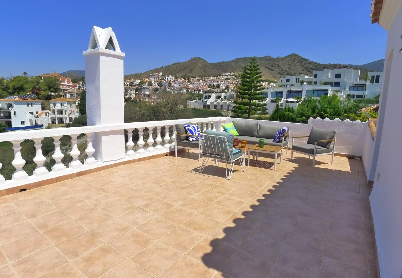 Villa in Nerja - 3 Bedrooms | Villa Golondrinas | CG R916