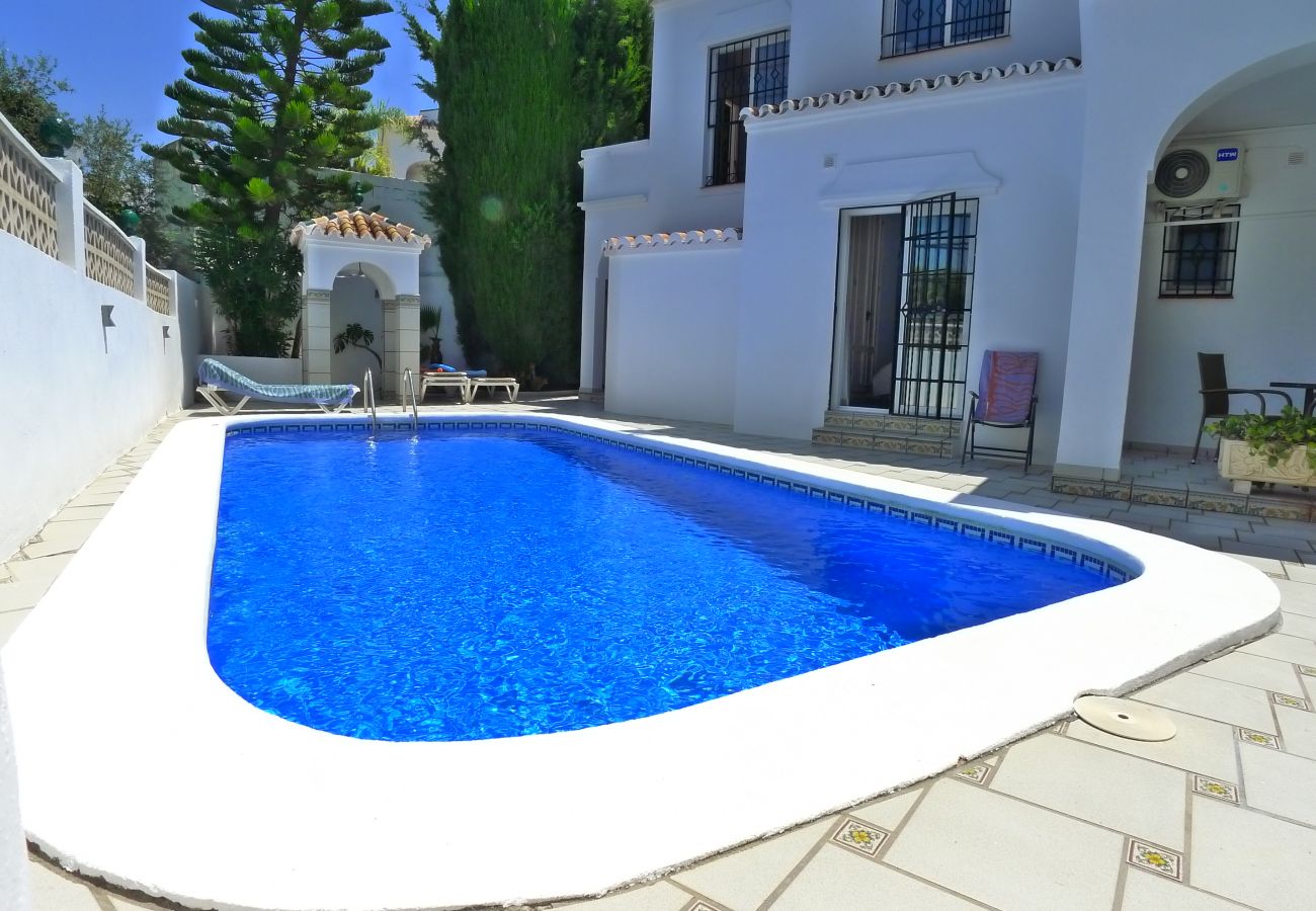 Villa in Nerja - 3 Bedrooms | Villa Golondrinas | CG R916