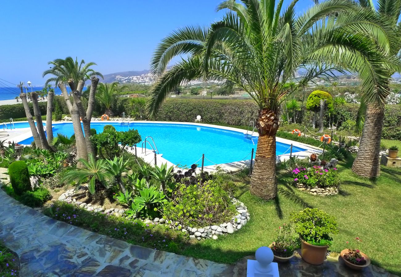 Apartment in Nerja - Sleeps 4 | Stella Maris | CG R908