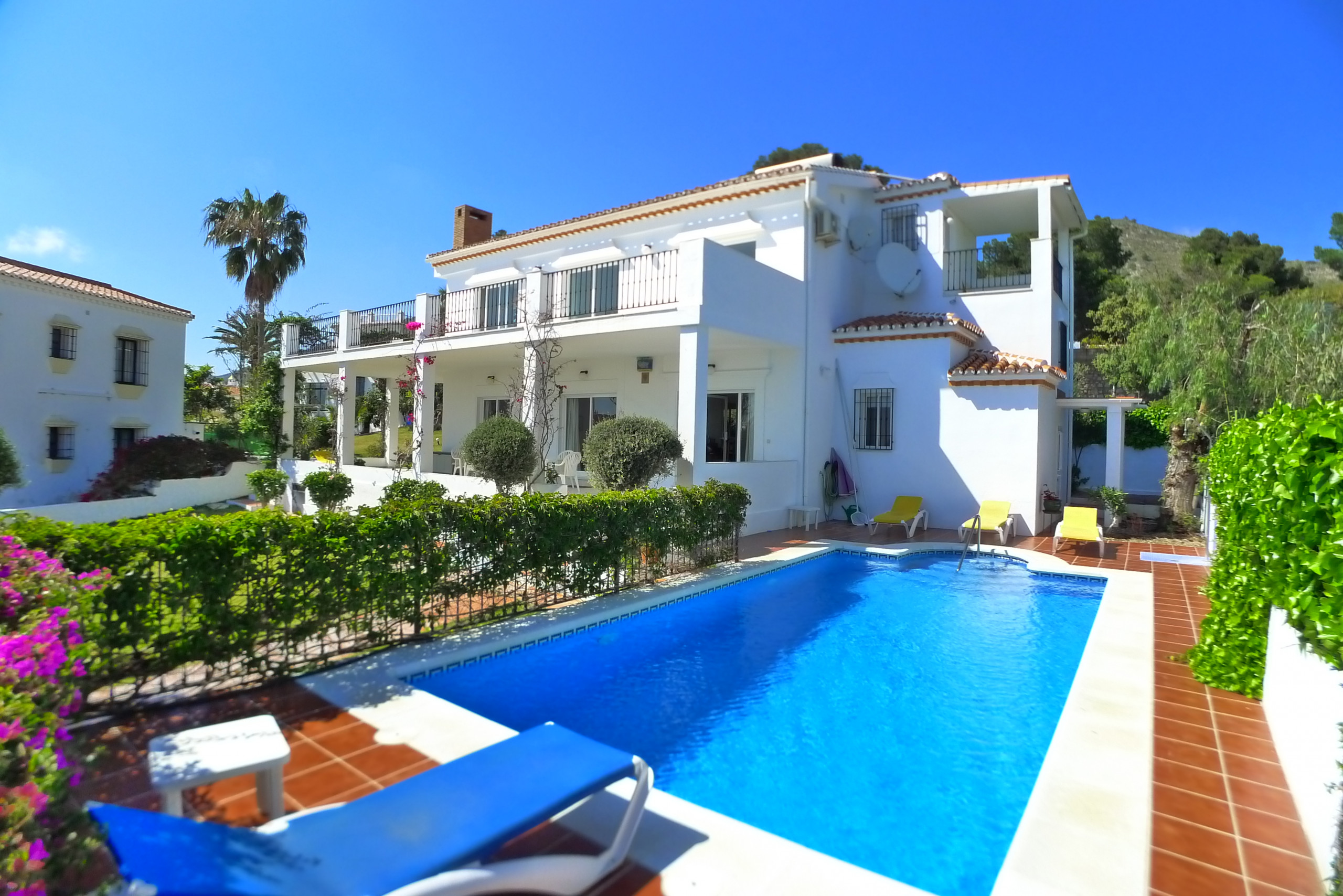 Sleeps 8 | Villa Gito | CG R826