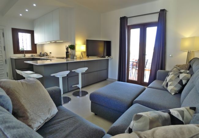 Apartment in Nerja - Sleeps 4 | Capistrano Playa Apt 610 | CG R795