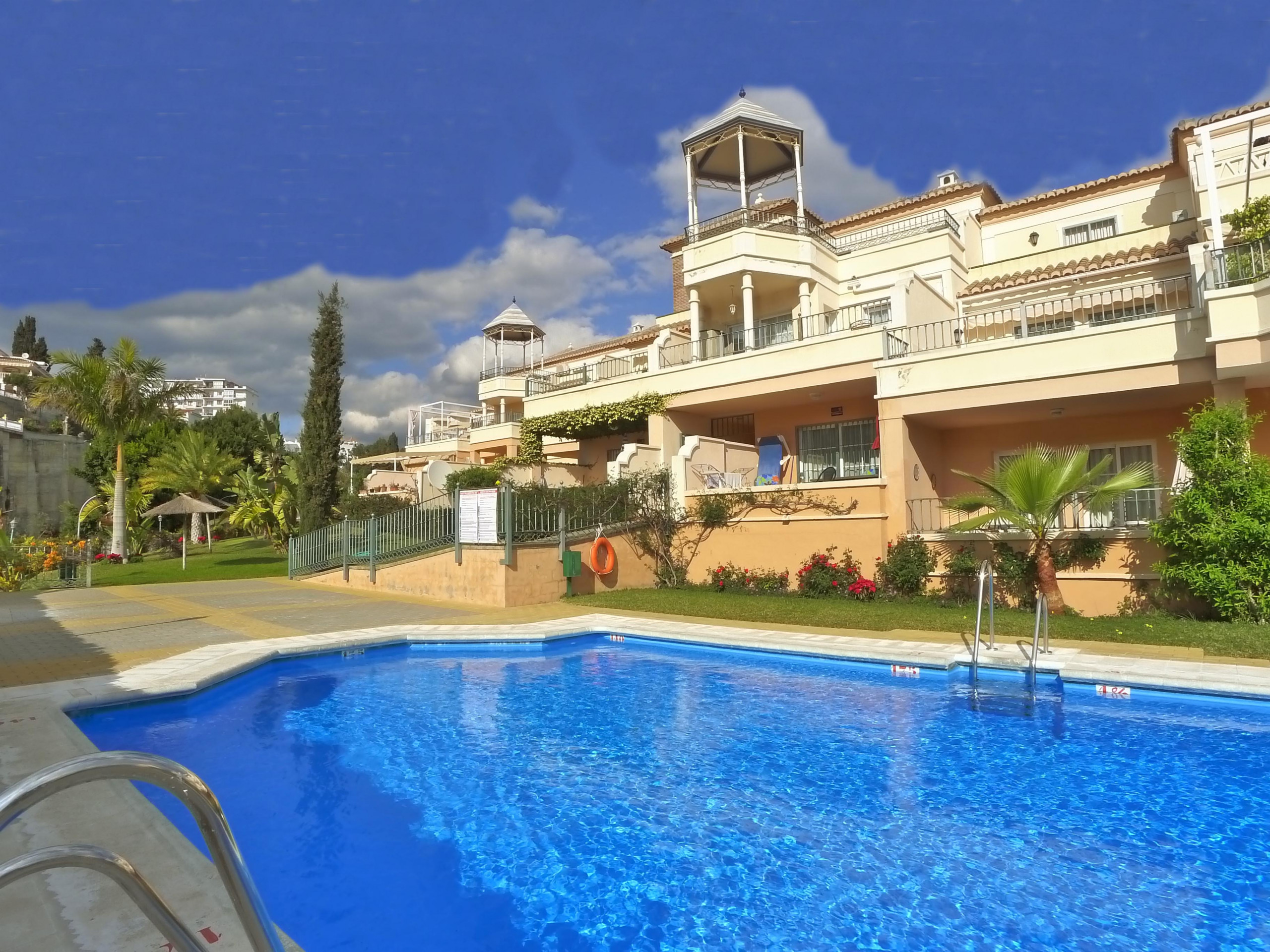 2 Bedroom | Jardines de Burriana 8 | CG R577