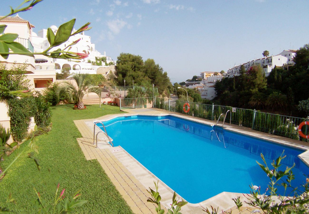 Apartment in Nerja - 2 Bedrooms | Jardines de Burriana 14 | CG R1281