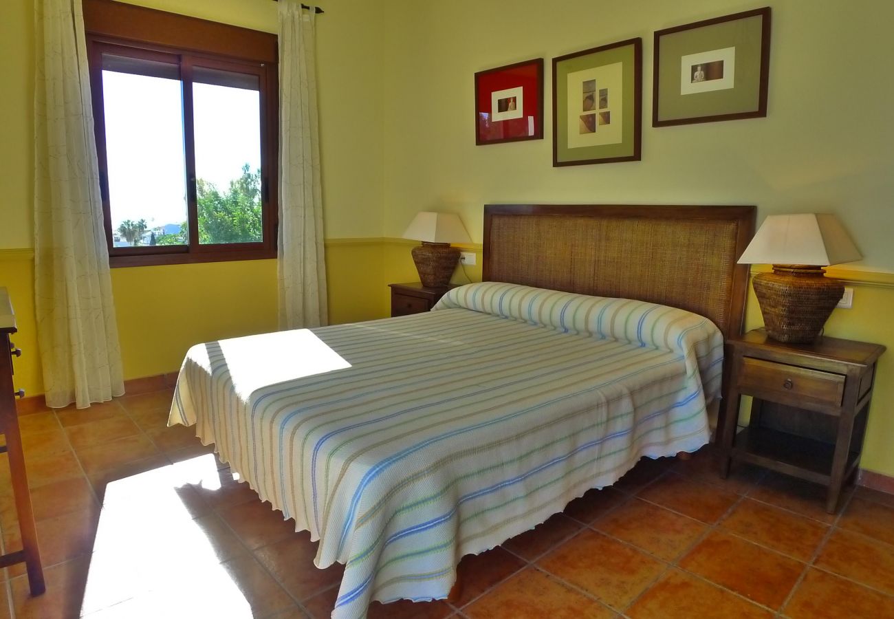 Villa in Nerja - 3 Bedrooms | Villa Cordoba | CG R1041
