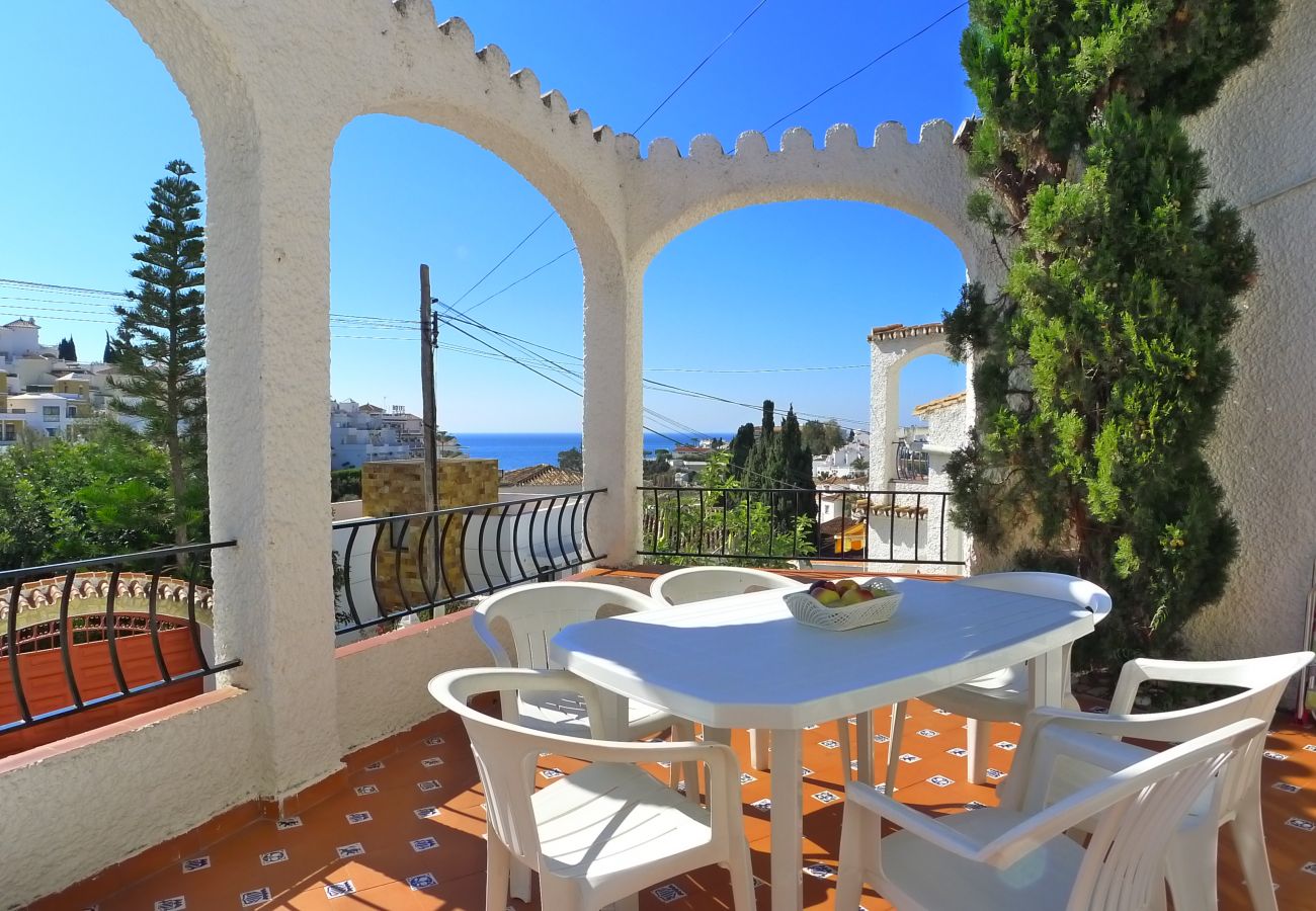 Apartment in Nerja - Sleeps 5 | Azahara 9 | CG R1000