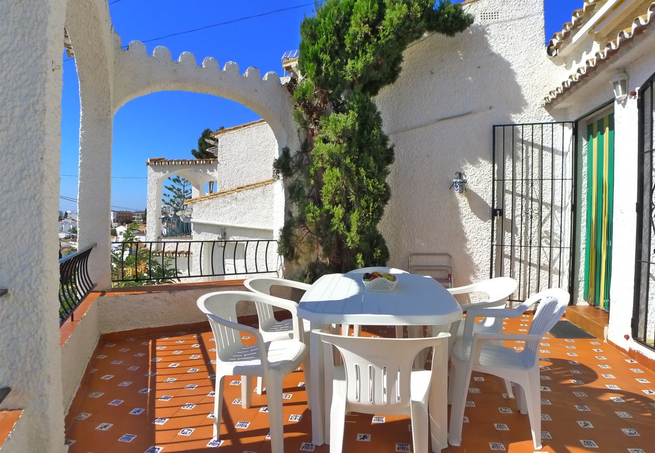 Apartment in Nerja - Sleeps 5 | Azahara 9 | CG R1000