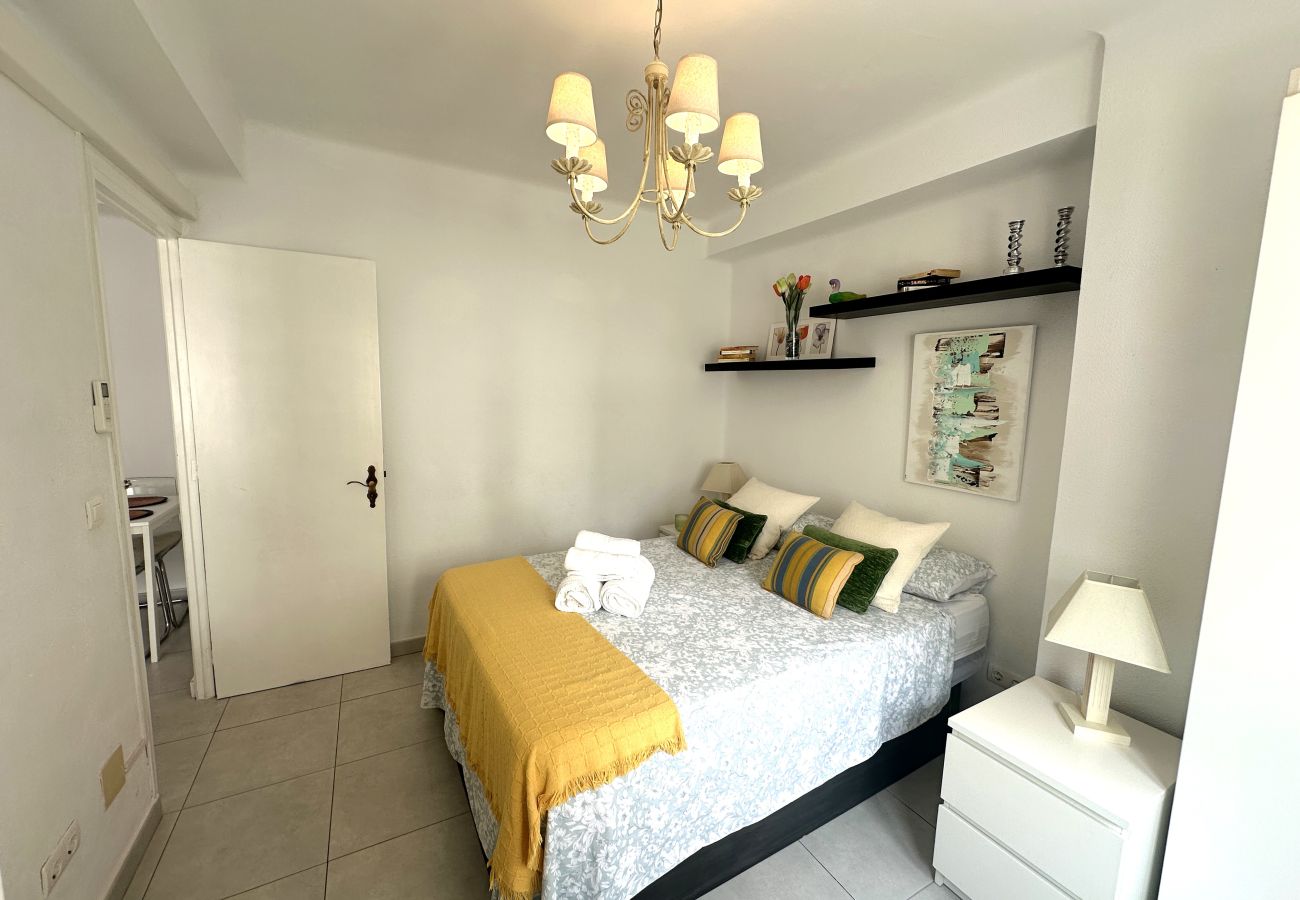 Apartment in Nerja - R1400 Edif. Sirena 2F